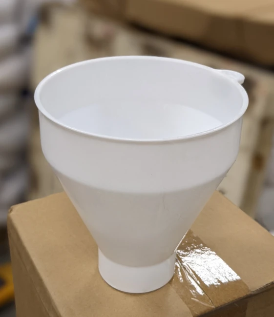 Воронка для загрузки наполнителя в корпус 2,5" (воронка-лейка) Runxin Воронка для загрузки наполнителя в корпус 2,5" (воронка-лейка) Runxin